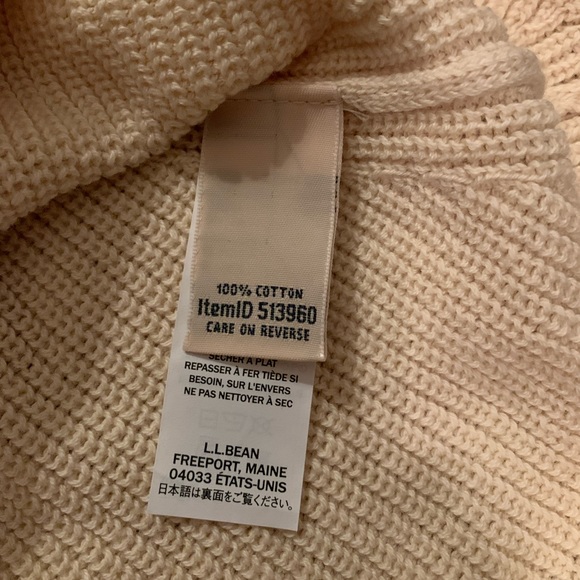 NWT LL Bean V neck sweater - Picture 4 of 7